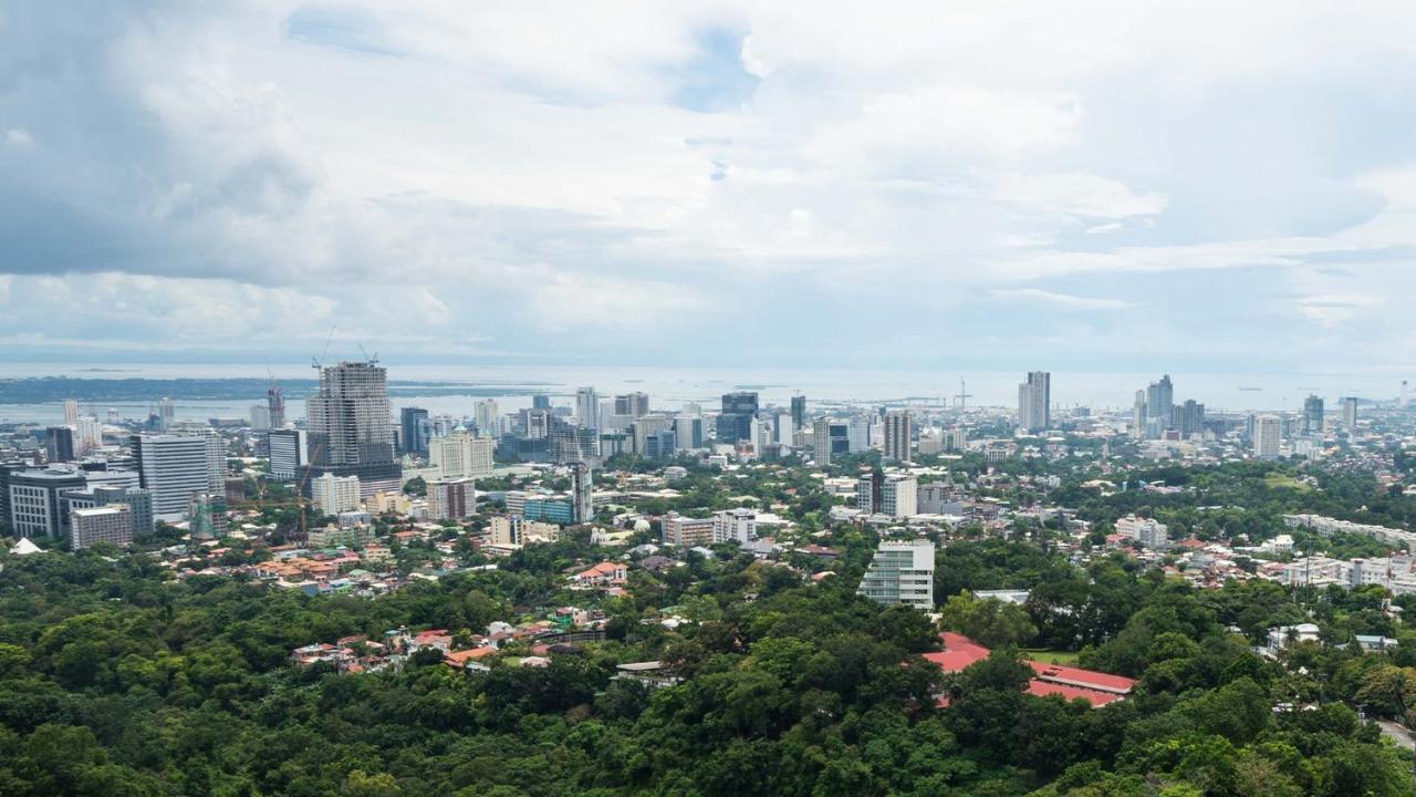 Готель Marco Polo Plaza Cebu Екстер'єр фото Metro Manila skyline