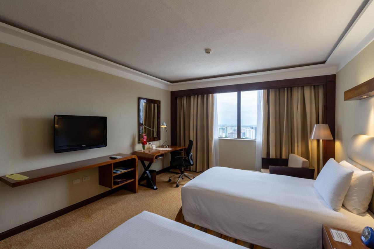 Готель Marco Polo Plaza Cebu Екстер'єр фото Deluxe Room